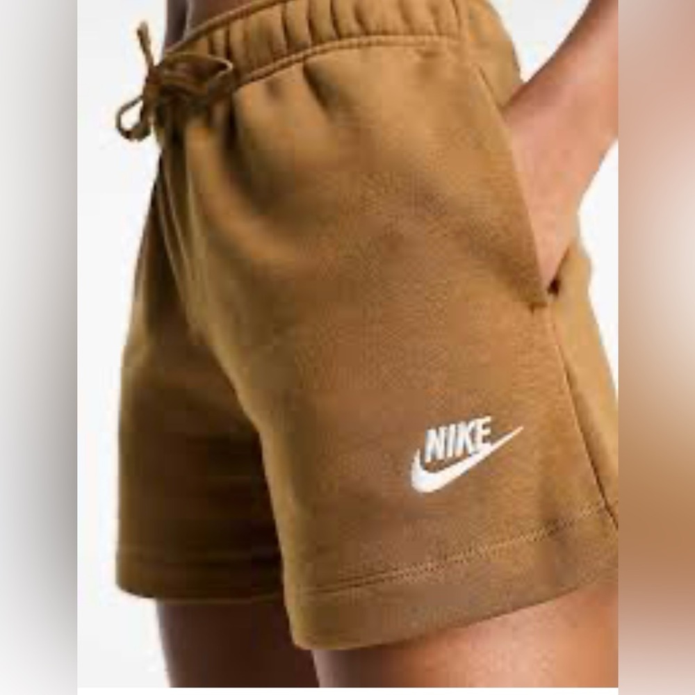 Nike Nike Club fleece shorts Casual Shorts, NWT, has side pockets and drawstring - Picture 5 of 11
